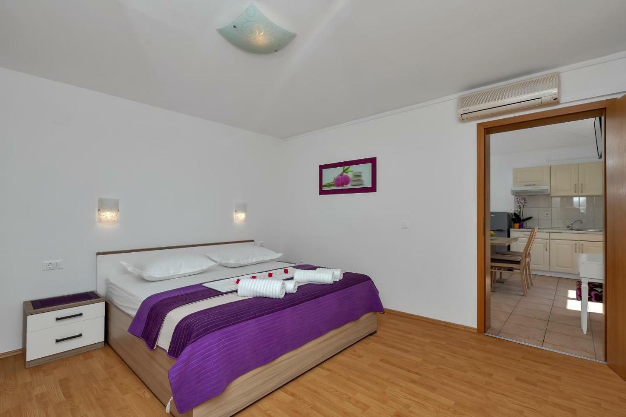 Apartments Ratko Tučepi Exteriör bild